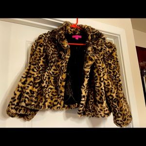 Betsy Johnson cropped leopard jacket Large